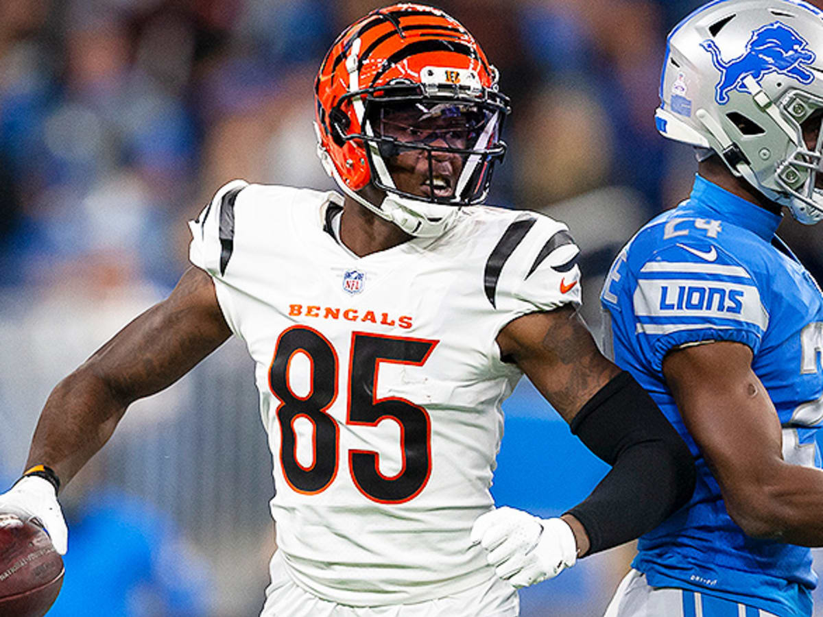 Thursday Night Football Bengals vs. Dolphins prop bets: Can Jaylen Waddle,  Tyreek Hill, Ja'Marr Chase, or Tee Higgins be stopped?