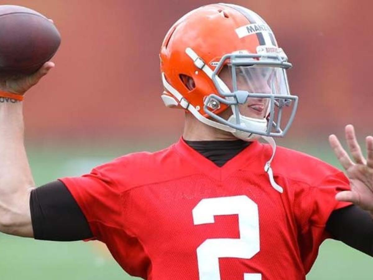 Johnny Manziel makes NFL debut for Cleveland Browns