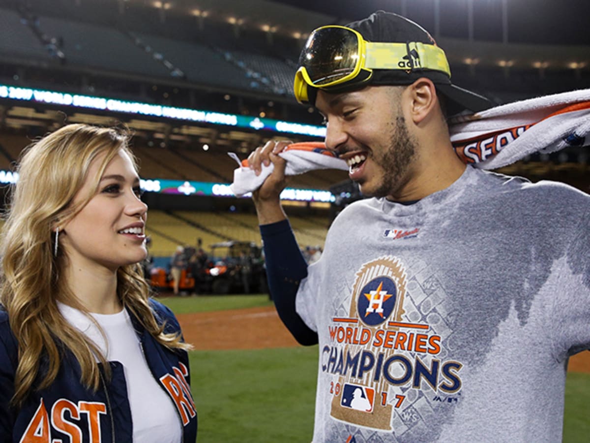 What athletes have made game-day marriage proposals? - Athlon Sports