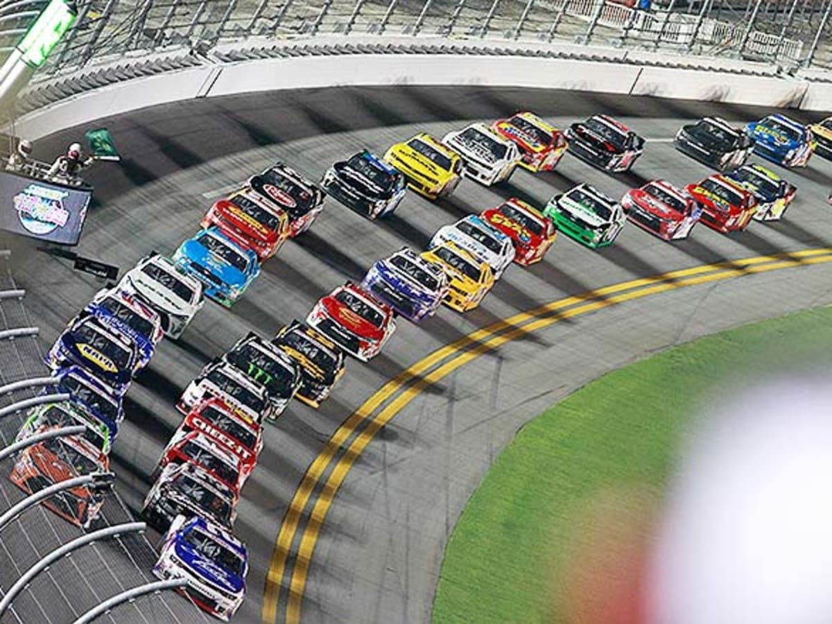 NASCAR Fantasy Picks: Best Dover International Speedway Drivers for  DraftKings 