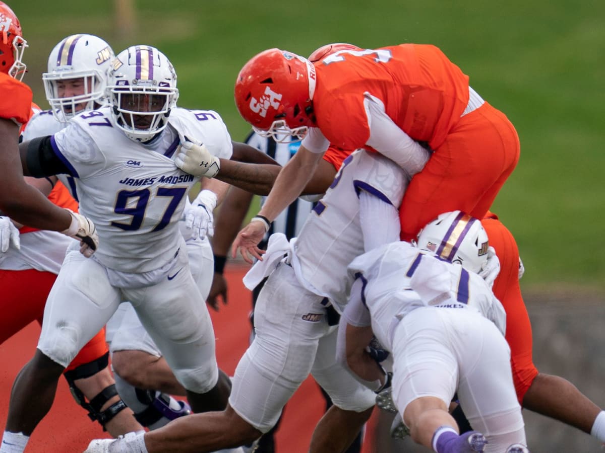 Back from injury, Samuel Akem among 8 ex-Griz to participate in Montana's Pro  Day