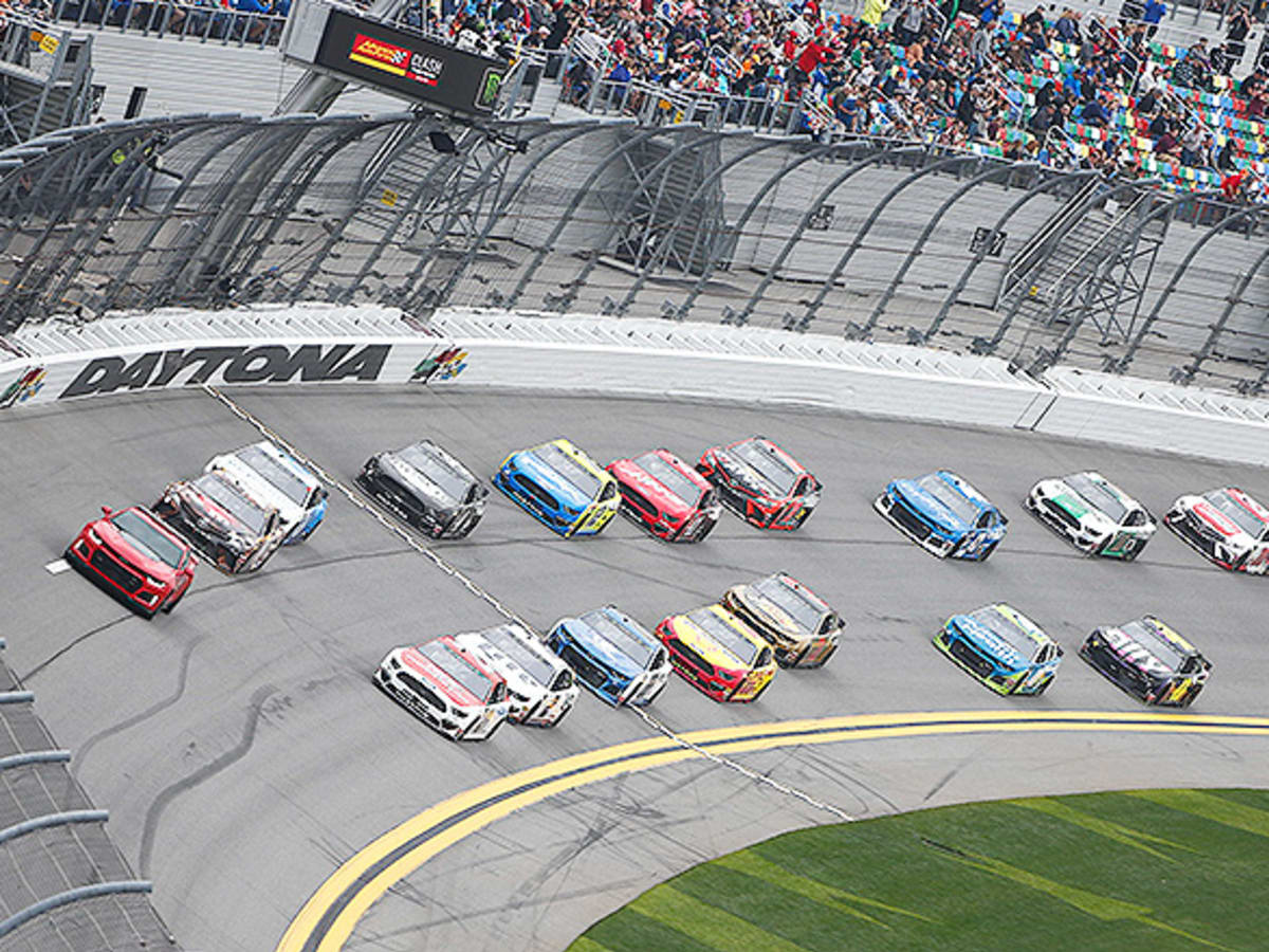 NASCAR Fantasy Picks: Best Dover International Speedway Drivers for  DraftKings 