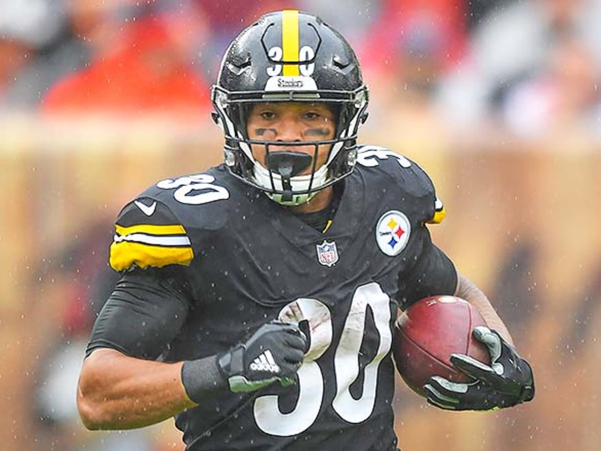 James Conner receives Disney Sports Spirit Award - The Pitt News