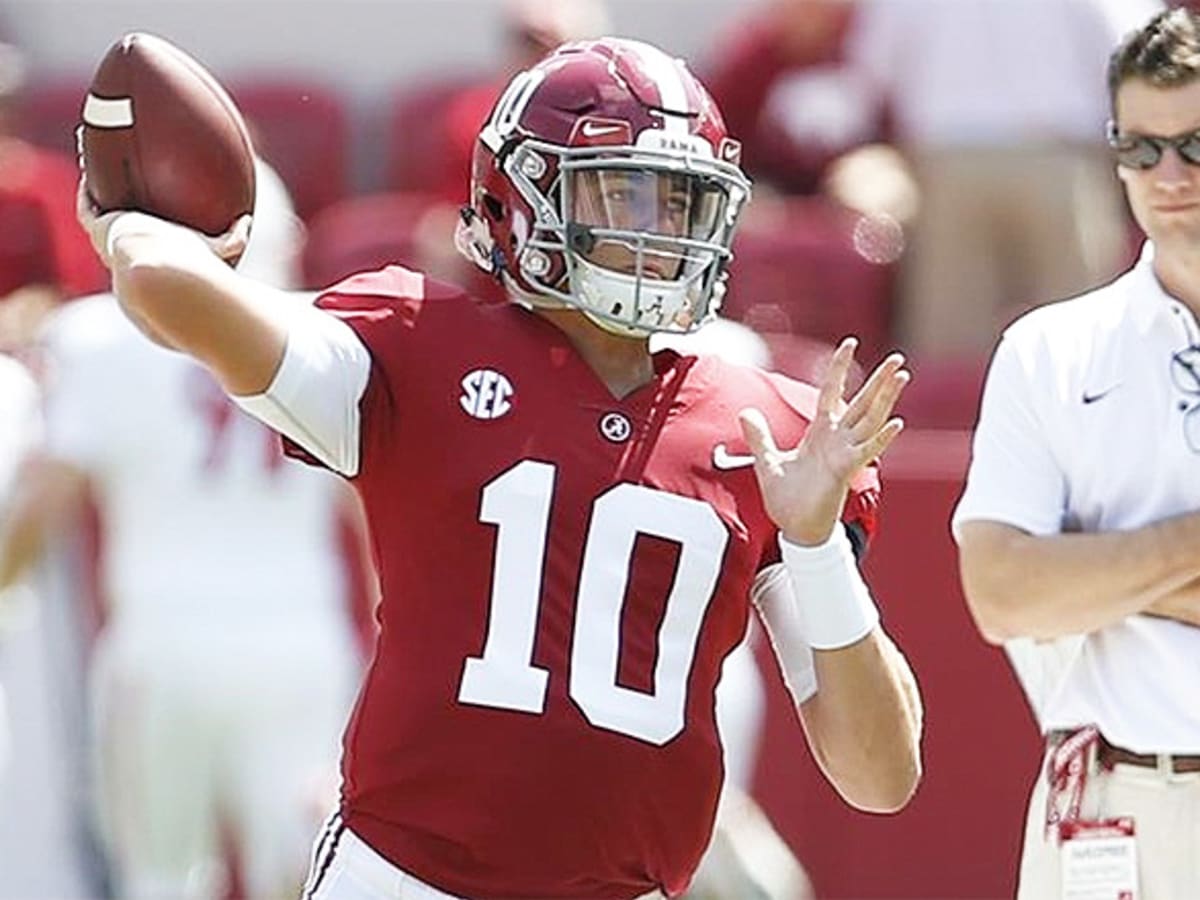 Mac Jones helps Alabama football cruise without Tua against Arkansas