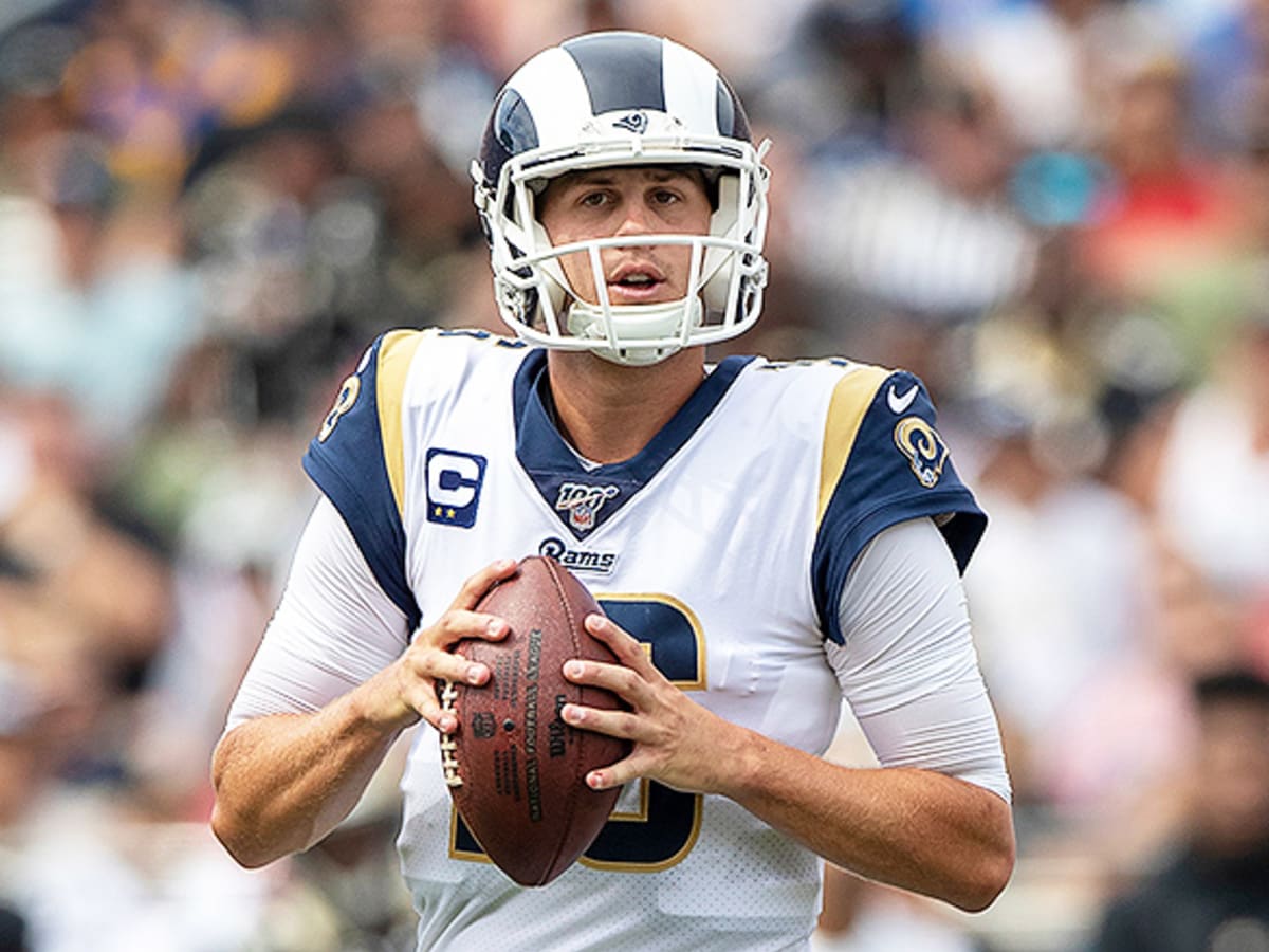 Start 'em, Sit 'em Week 10: Jared Goff and Other QB/TE/DST Fantasy