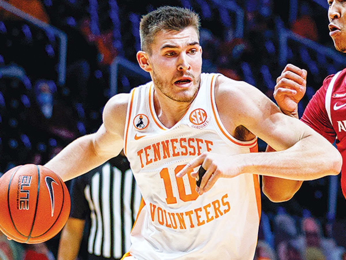 Tennessee Basketball Volunteers Team Preview And Season Prediction 2021 22 Athlonsports Com Expert Predictions Picks And Previews