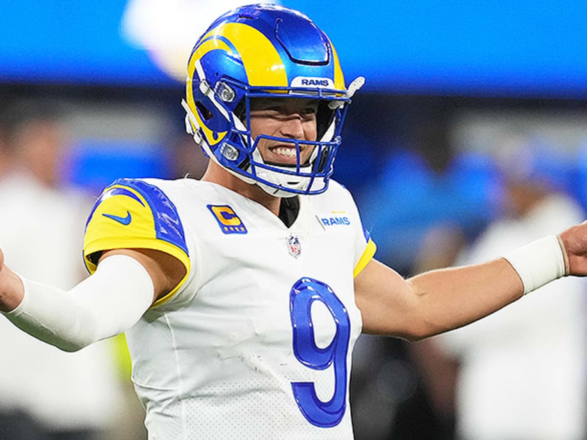 NFL world reacts to Rams quarterback news