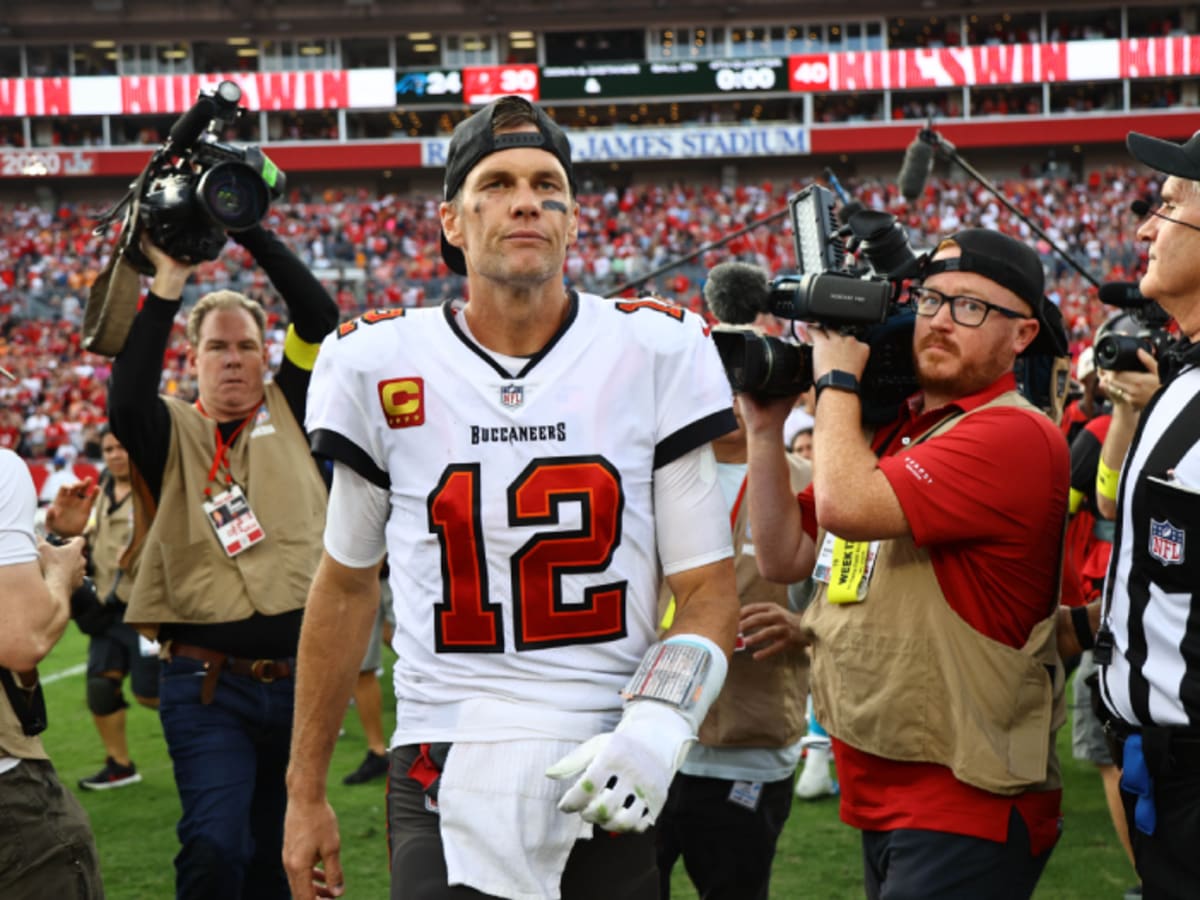 NFL world reacts to Christmas miracle for Tom Brady, Buccaneers