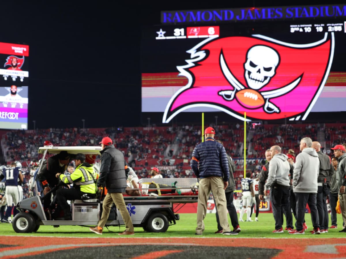 Bucs WR Russell Gage hospitalized overnight with neck injury, has movement  in extremities