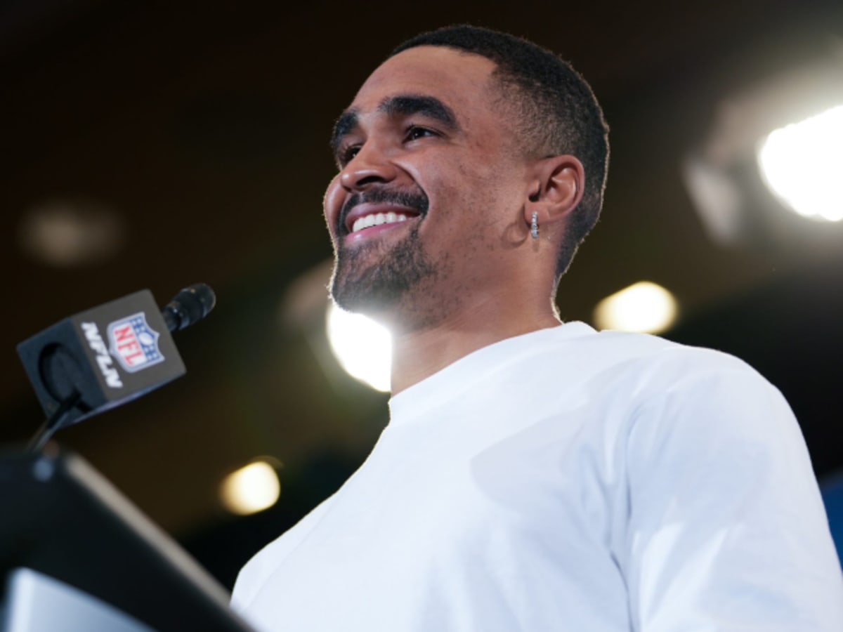 Look: Jalen Hurts' Super Bowl Pregame Outfit Goes Viral 