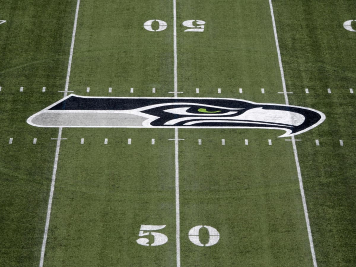 Former Seahawks Blast Team Over Not Retiring Jersey