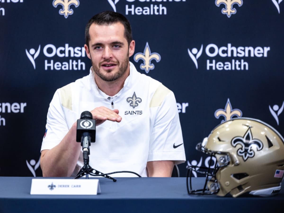 Derek Carr Is a Great Short-Term Option for the Aging New Orleans Saints