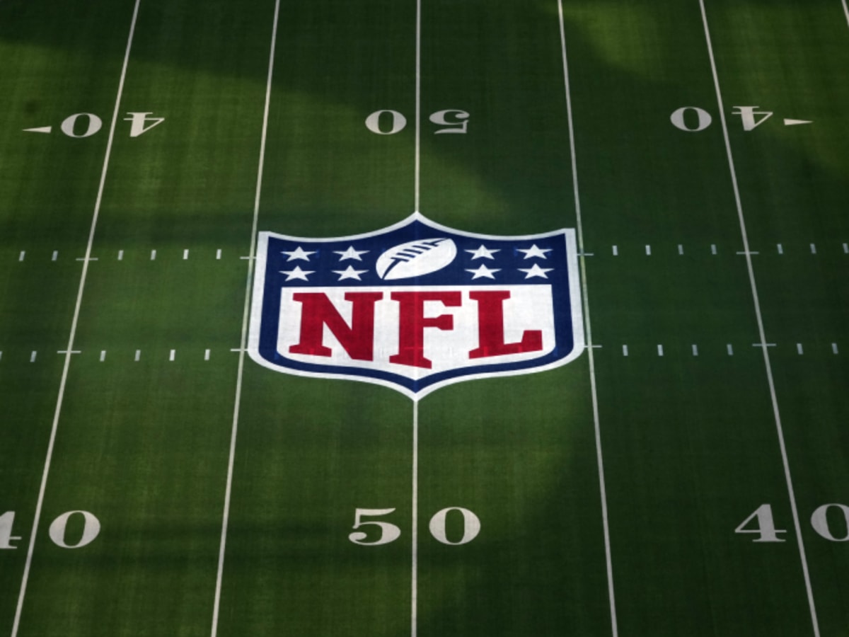 NFLPA President Tretter Calls for NFL Teams to Remove Artificial Turf