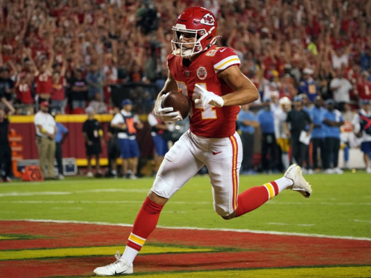 Kansas City Chiefs re-sign Justin Watson to two-year contract