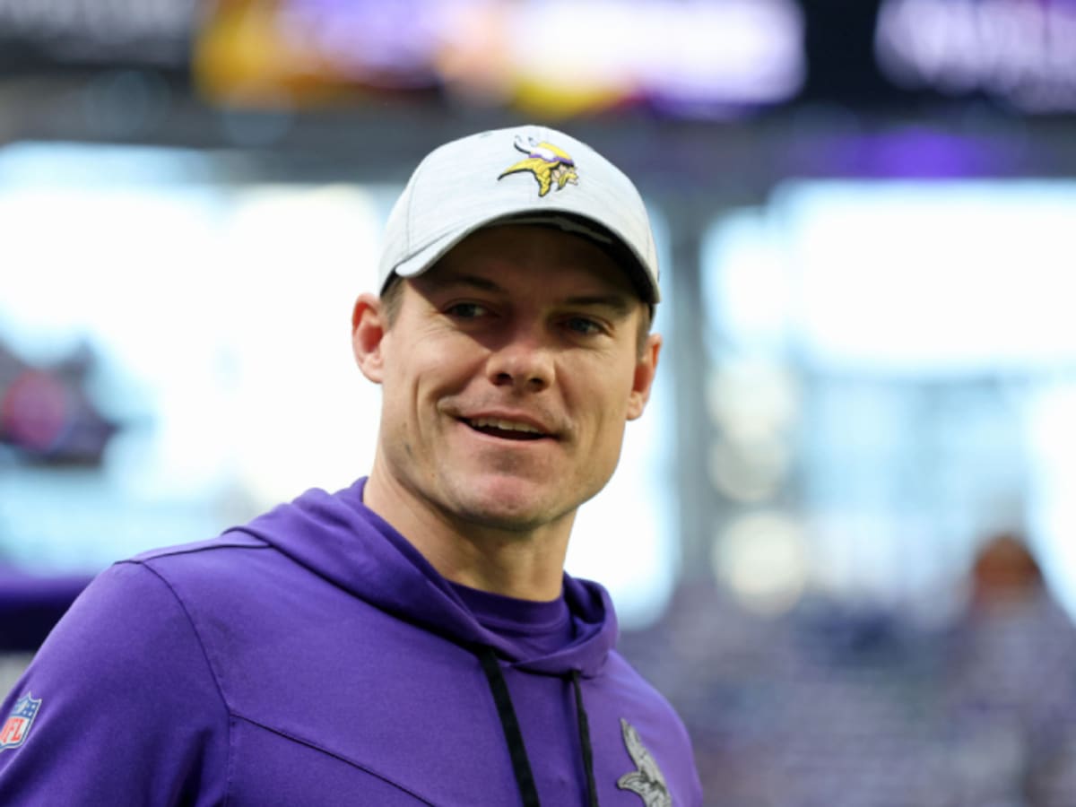 Vikings 'ideally' would have QB of future develop for season behind