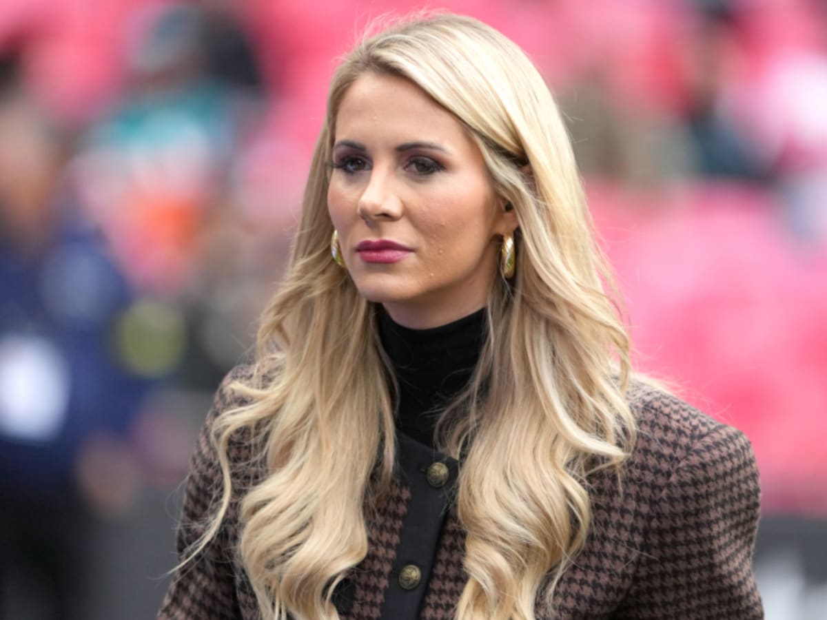 ESPN host Laura Rutledge replies to fan missing her from NFL Live