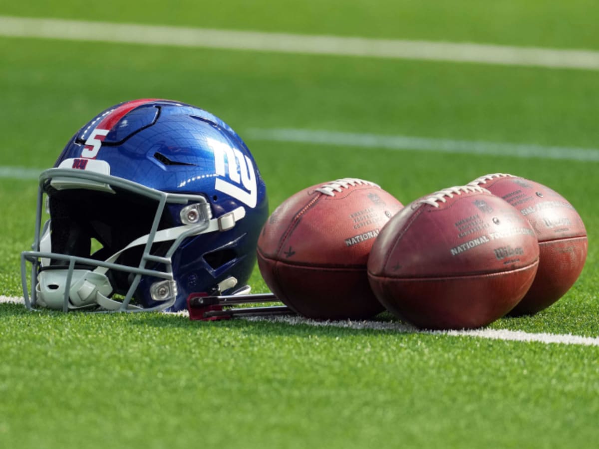 Giants' Kayvon Thibodeaux injures knee in preseason game