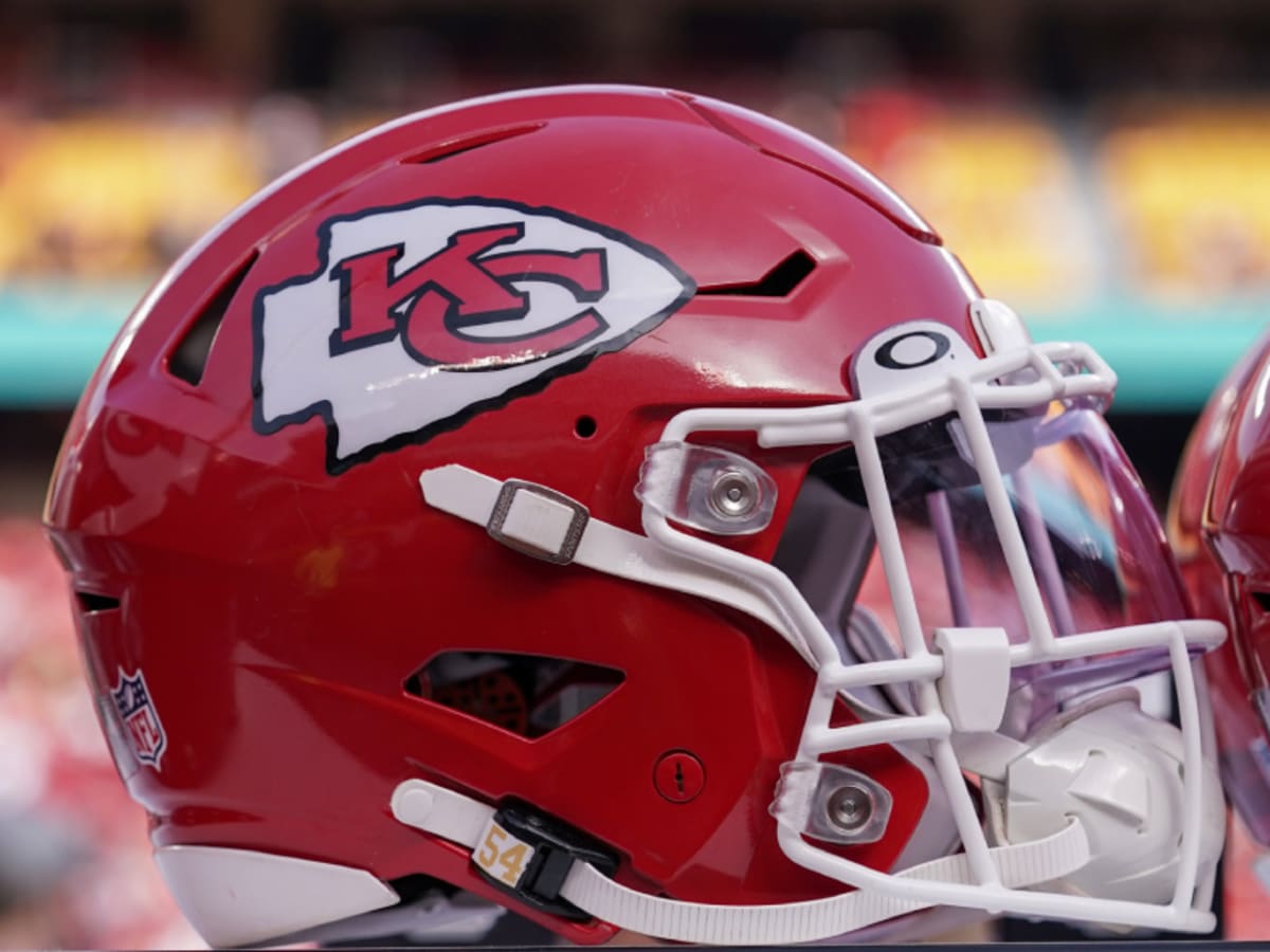 KC Chiefs send Rashad Fenton to Falcons for late-round pick