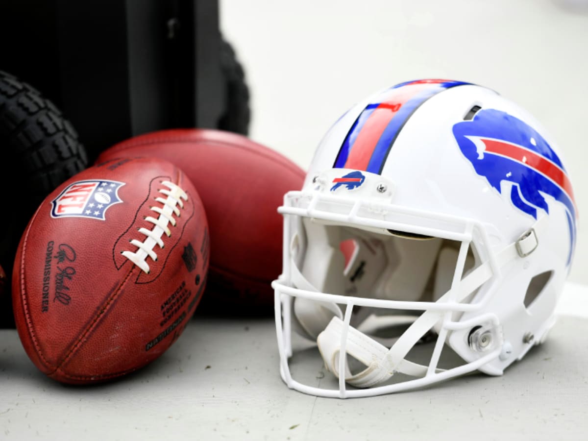 Bills' Dane Jackson exits in ambulance after scary collision