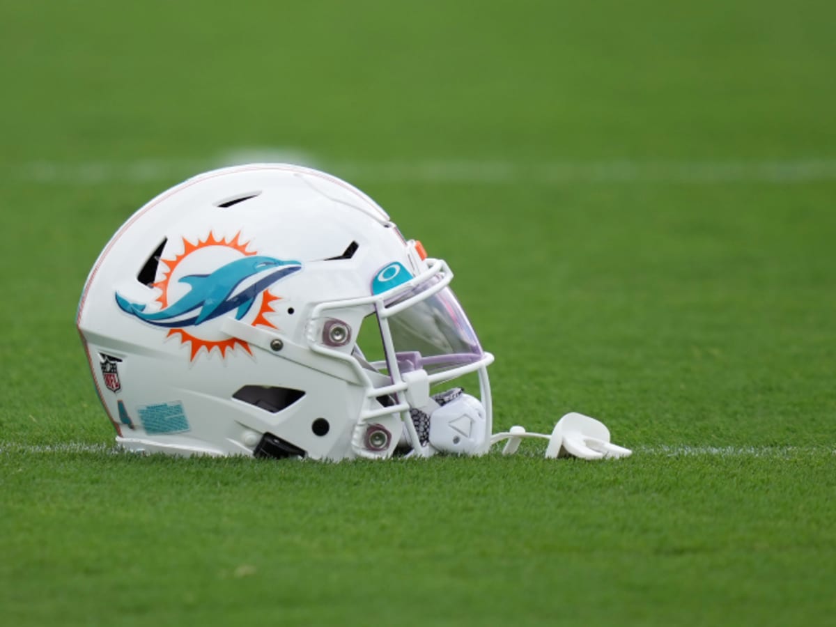 Dolphins safety Brandon Jones to go on injured reserve