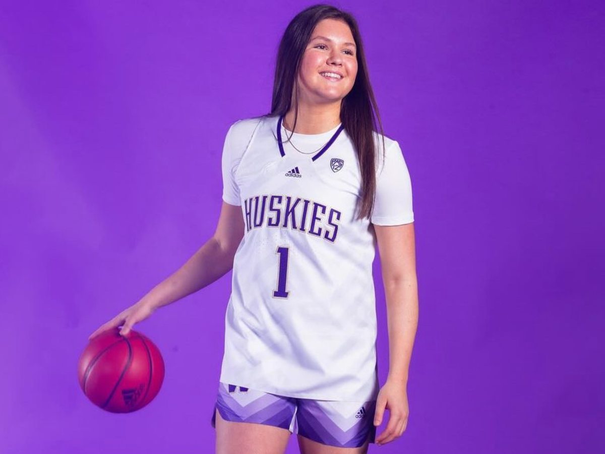 Coveted Five-Star Women's Basketball Recruit Brynn McGaughy Commits to  Washington - Inside The Huskies