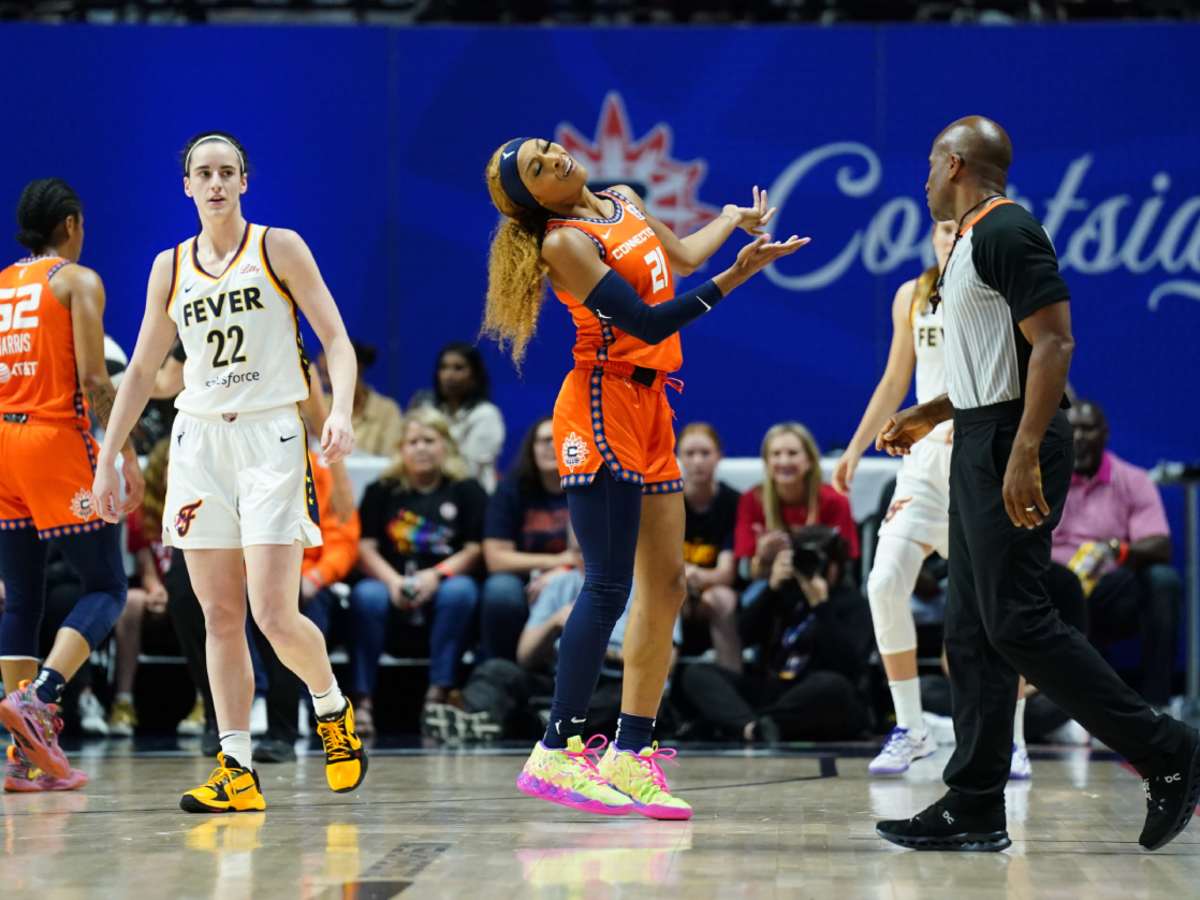 DiJonai Carrington Blasts WNBA Fans For Double Standard Amid Caitlin Clark  Flop Mockery - Athlon Sports