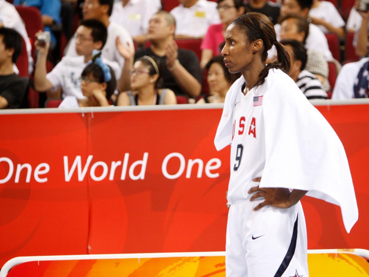 WNBA Legend Lisa Leslie Calls Out Team USA for Olympics Mistake - Athlon  Sports