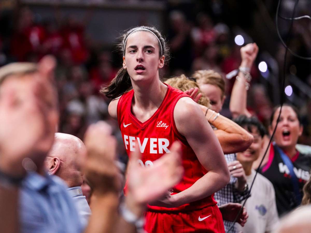 Caitlin Clark Sends Strong Message To 'Incredible' Fever Fans After Win vs.  Mercury - Athlon Sports