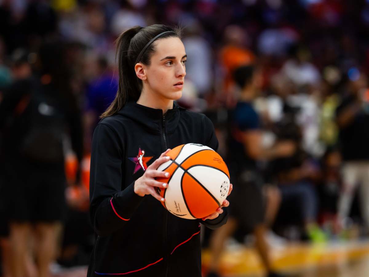 Caitlin Clark's Move to Help College Basketball Star Revealed - Athlon Sports