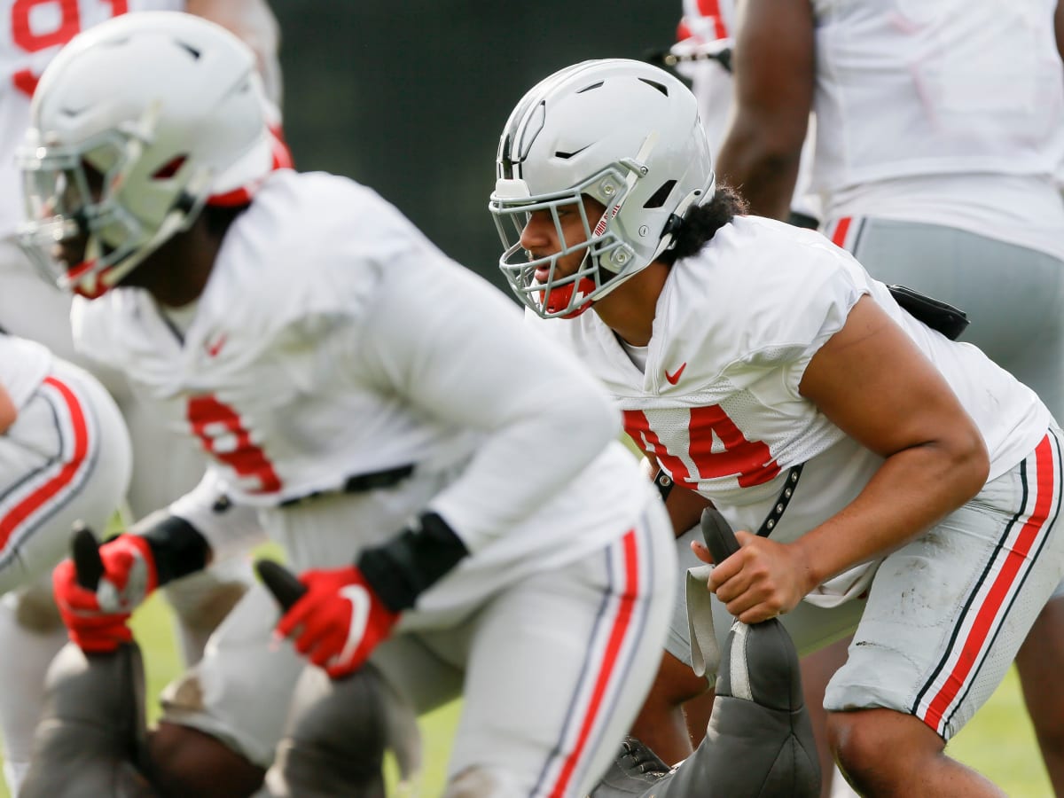 Lowin Named to Bednarik Award Watch List - Army West Point