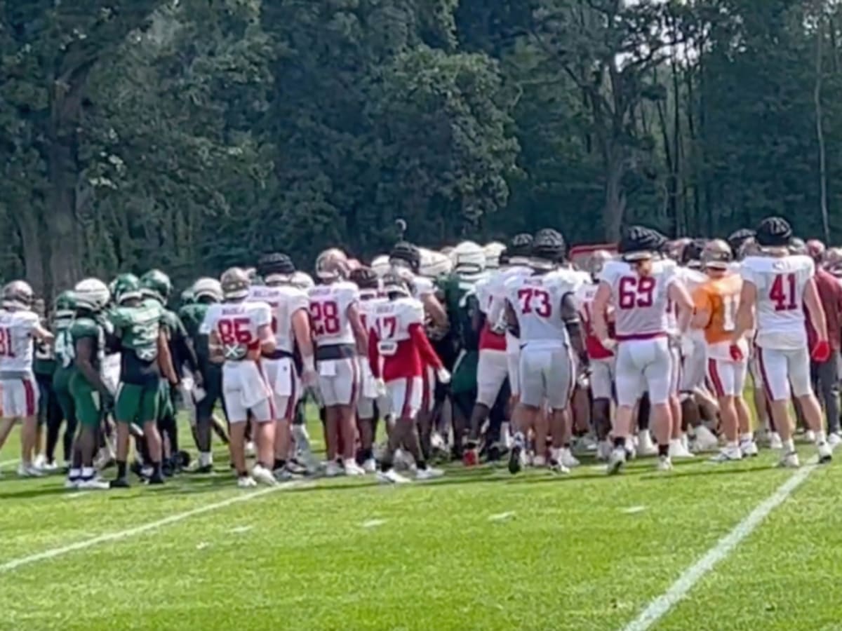 Jets Assistant Coach Taken To Hospital After Getting Hurt During Joint  Practice Fight Between Jets & Bucs - Daily Snark