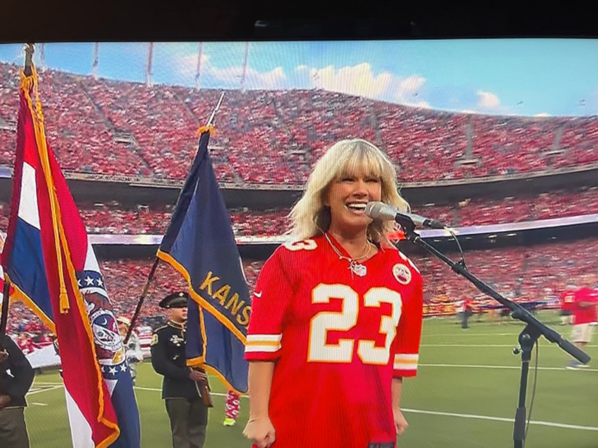 TUNE-IN Alert: Natalie Grant To Sing National Anthem For NFL's Primetime  Kickoff Game Tonight