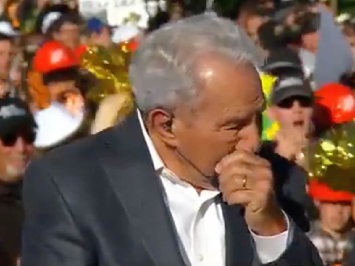 Lee Corso's headgear pick for Duke vs. Notre Dame will STUN you 