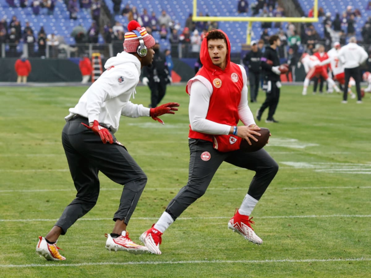 Mahomes, Kelce get into it with Justin Tucker before Chiefs-Ravens