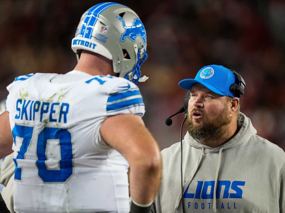 Penei Sewell Reveals What He Told Offensive Line Coach Hank Fraley to Make  Him Stay - Athlon Sports