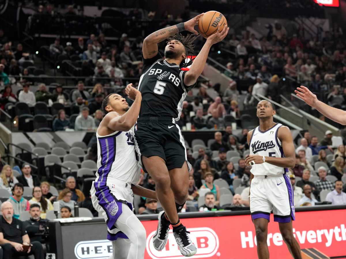 San Antonio Spurs Looking for 'Acceptable' Balance in Possible Trade With  Sacramento Kings - Athlon Sports