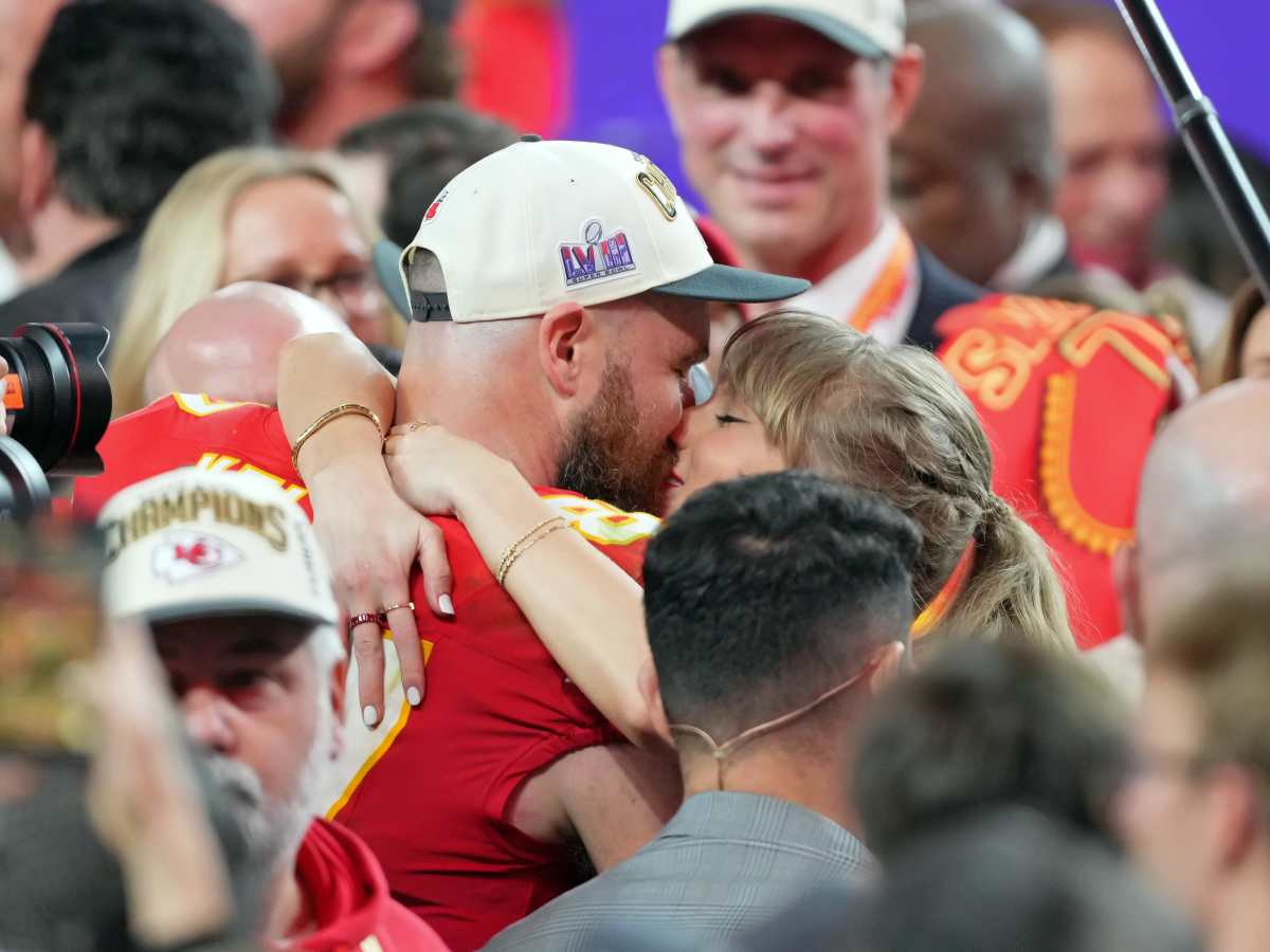 Travis Kelce Planning Lavishly Expensive Taylor Swift Proposal: Report - Athlon Sports