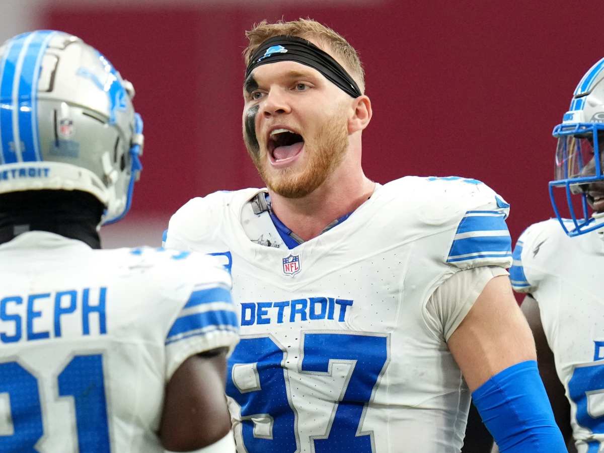 Aidan Hutchinson Makes Super Bowl 'Promise' to Lions Teammates - Athlon  Sports