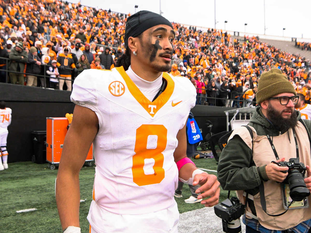 Tennessee QB Nico Iamaleava's Massive NIL Deal Projections Revealed -  Athlon Sports