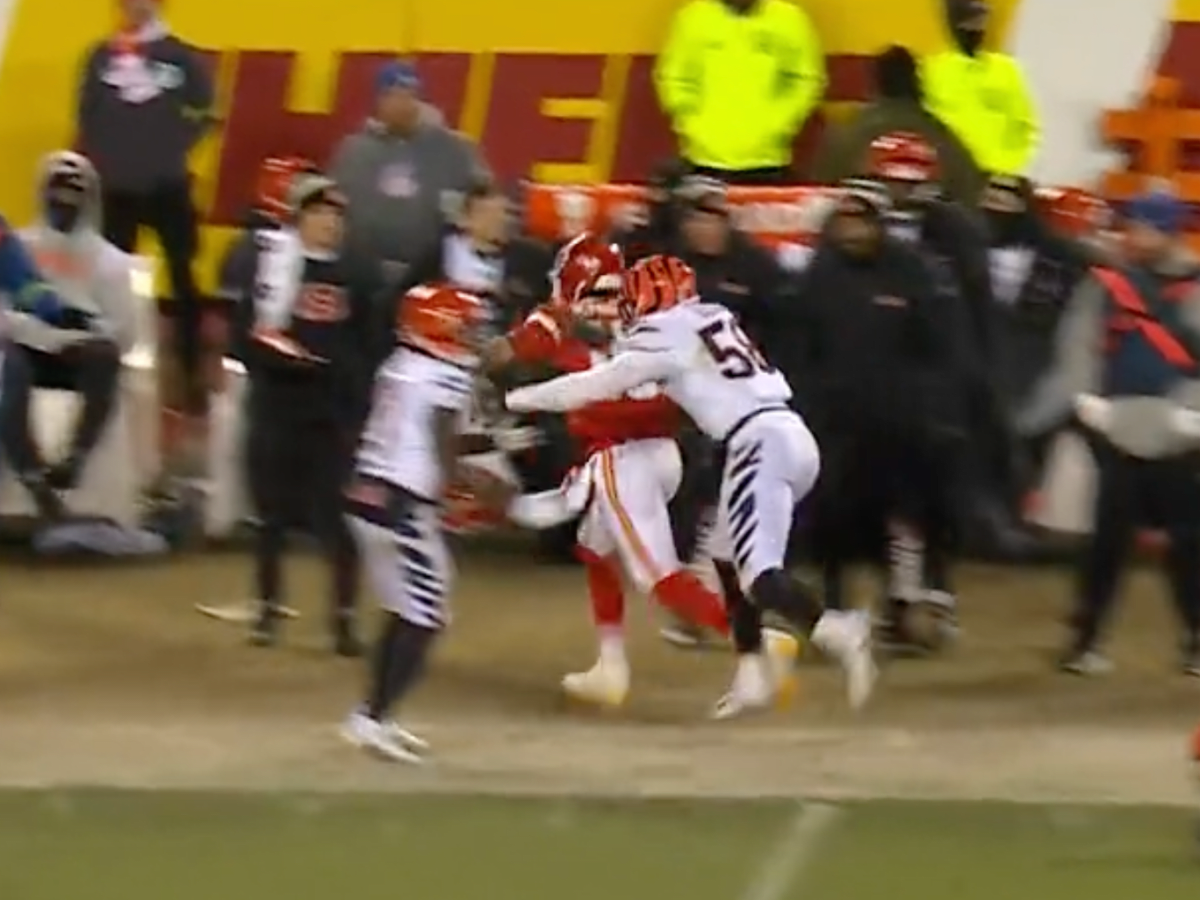 WATCH: Bengals players support Joseph Ossai following penalty in