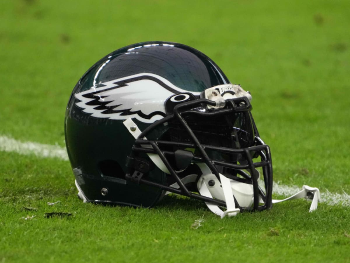 Eagles top new helmet