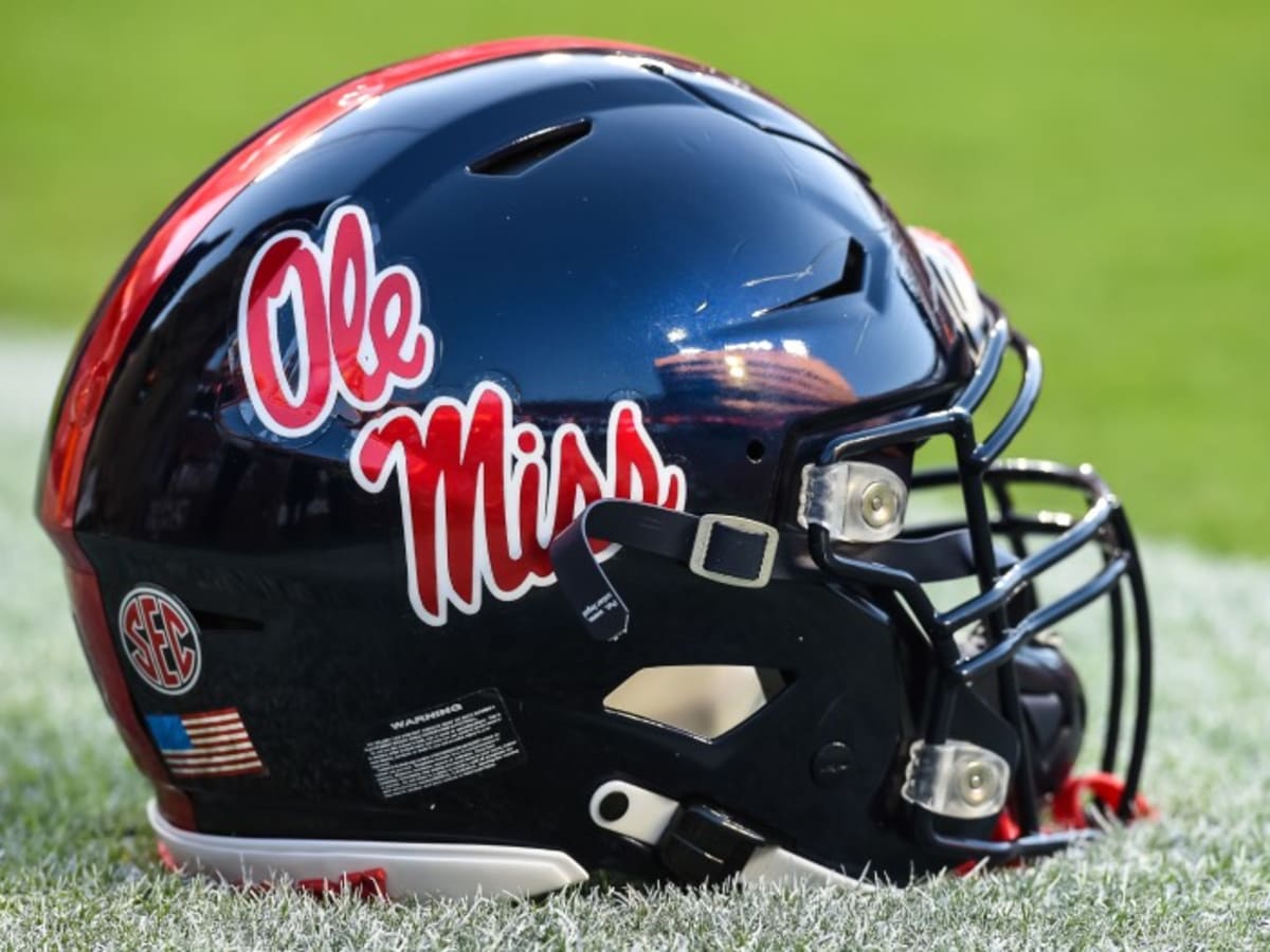 Look Fan Stole SEC Player s Helmet On Saturday AthlonSports