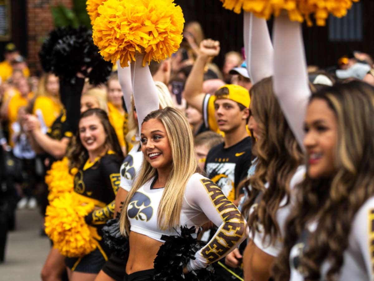 Cheerleader uniform failures outlet