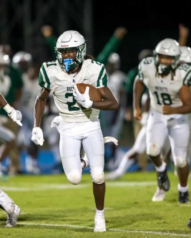 Miami Central stunned IMG Academy with a 20-14 upset win on the opening weekend of Florida of high school football.