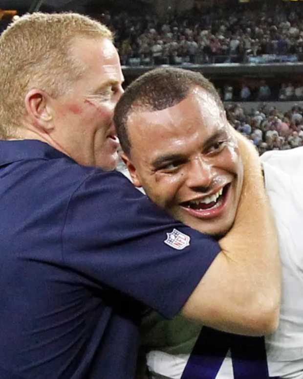 dak-prescott-jason-garrett-hug