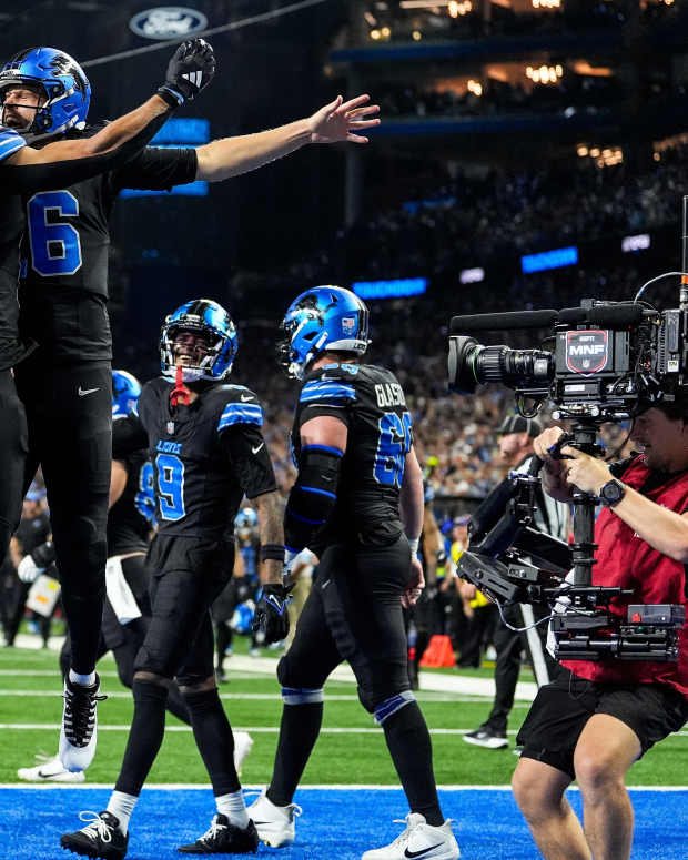 WATCH: Lions Jared Goff Catches Touchdown Pass From Amon-Ra St. Brown