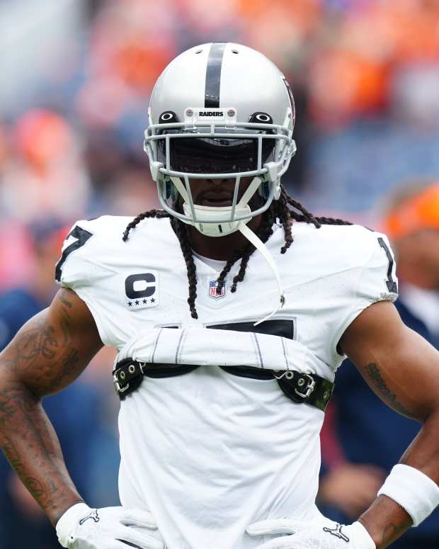 Raiders Insider Reveals Significant Update on Davante Adams' NFL Future ...