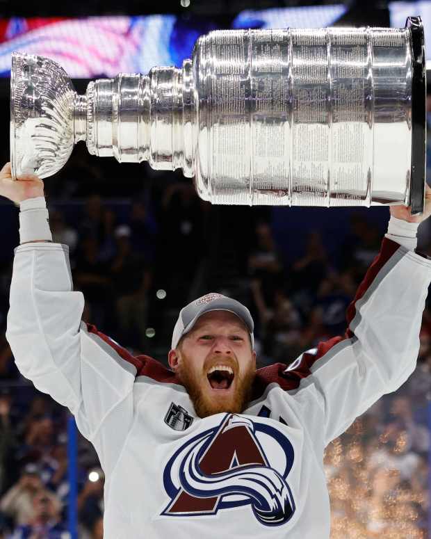 Avalanche GM Tells the Truth About Gabriel Landeskog’s Injury Status