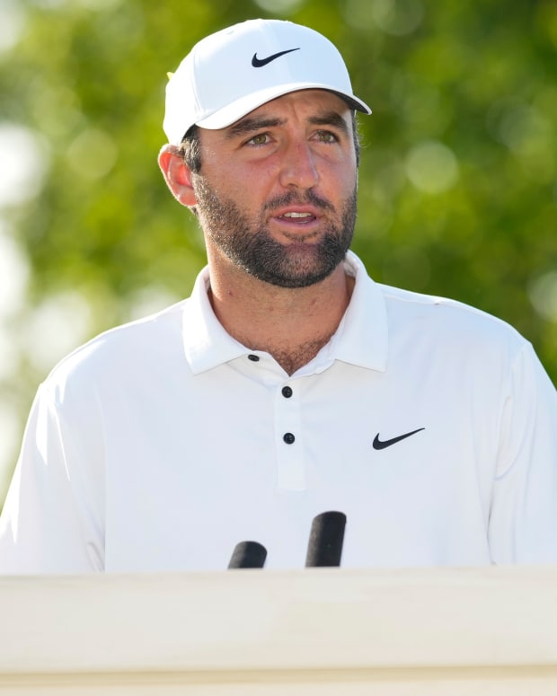 Scottie scheffler calls out liv golfers for breaking up the sport