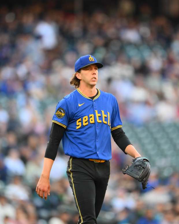 Seattle Mariners starting pitcher Logan Gilbert (36)